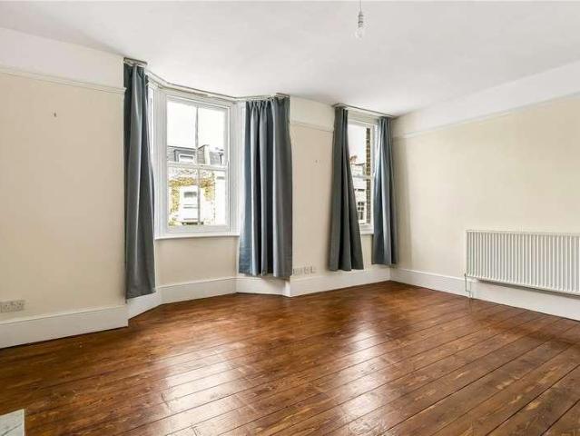 House for sale in Stoke Newington, Greater London