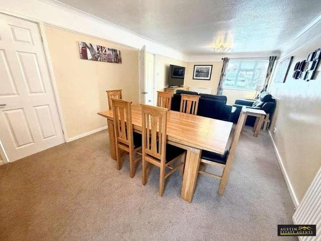 House for sale in Wyke Regis, Weymouth