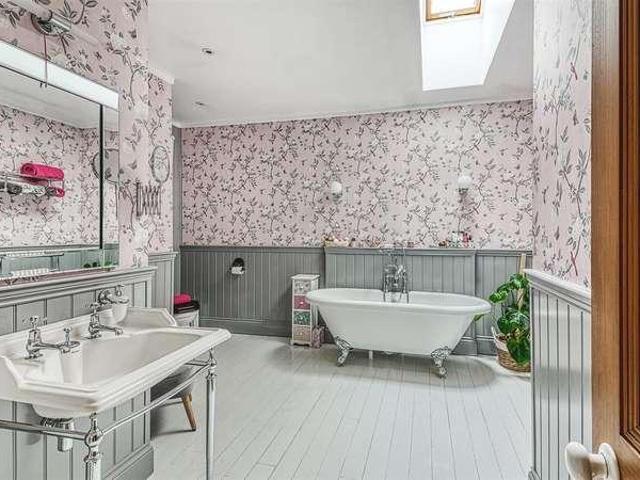 House for sale in Egginton, East Midlands