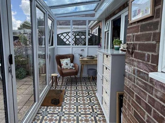 House for sale in Holwell, Brentingby