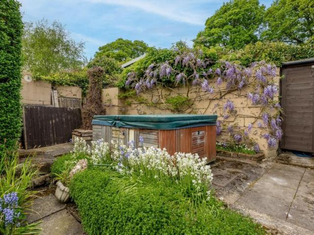 House for sale in Froggatt, East Midlands