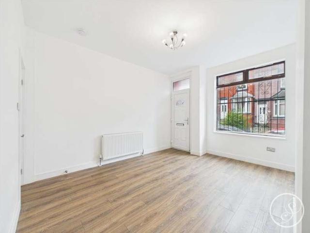House for sale in Osmondthorpe, West Yorkshire