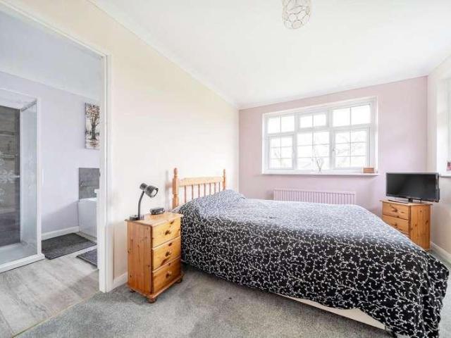 House for sale in Westwood, Acol