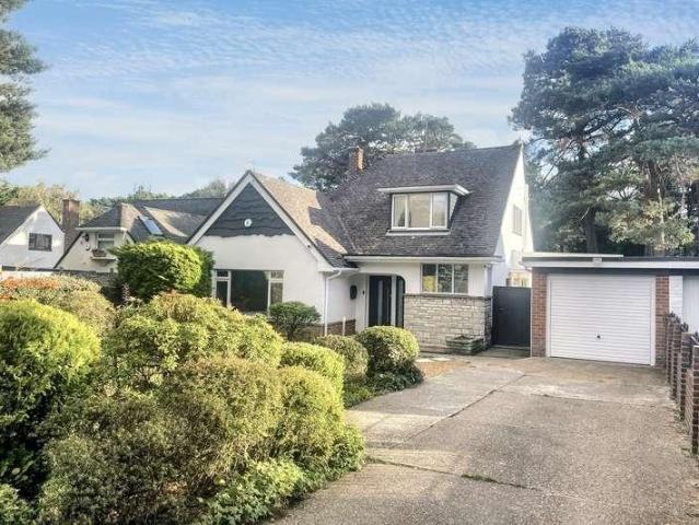House for sale in Talbot Village, Bournemouth