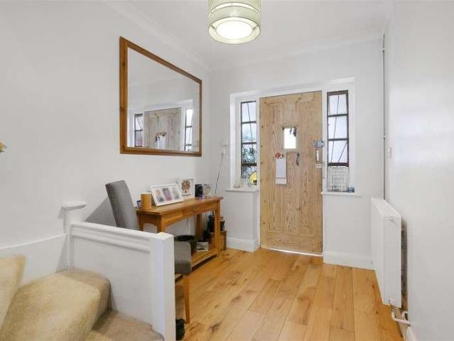 House for sale in South Croydon, Sanderstead