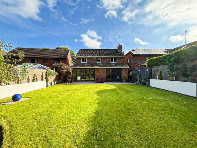 House for sale in Woolton, Calderstones