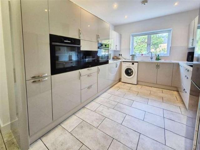House for sale in Polegate, Cross In Hand