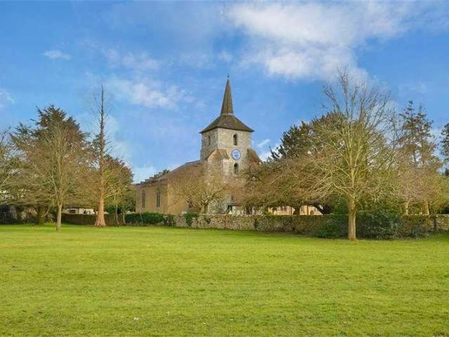 House for sale in Caterham Valley, Hillview