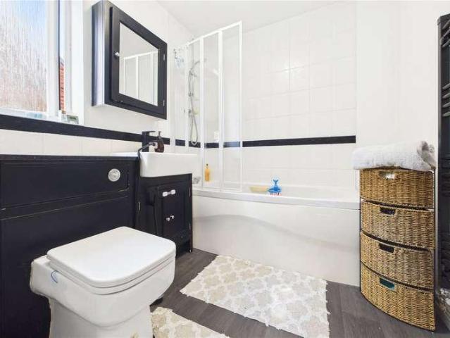 House for sale in Shinfield, Three Mile Cross