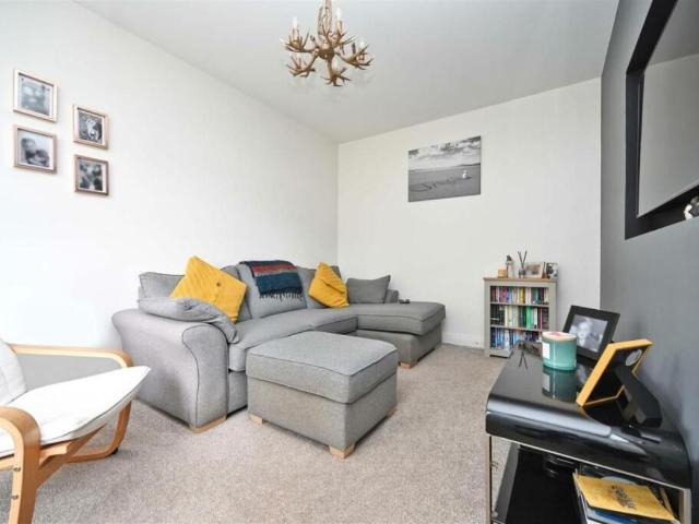 House for sale in Rawdon, West Yorkshire
