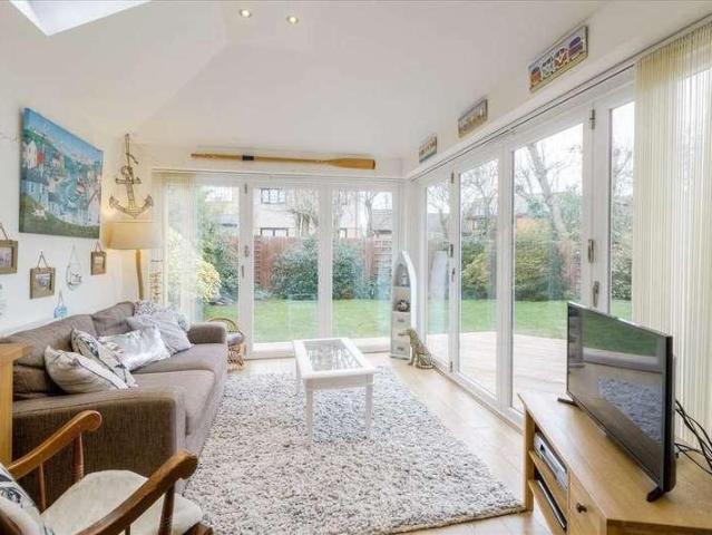 House for sale in Olney