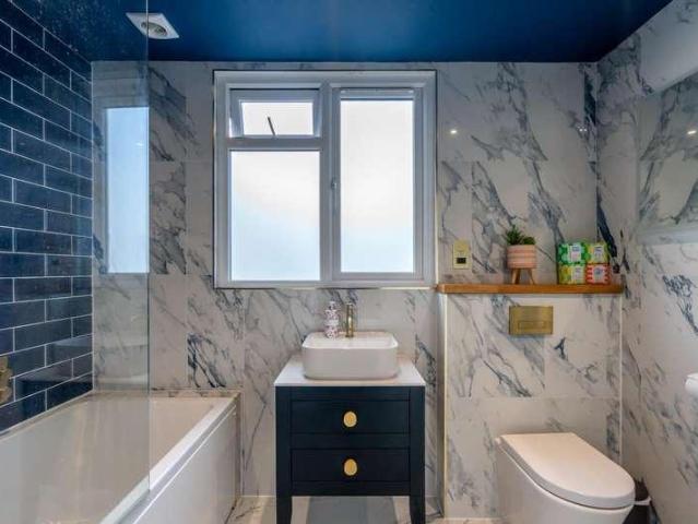 House for sale in Rose Green, Clapham