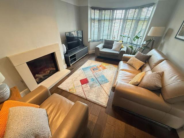 House for sale in Liverpool, Kennessee Green