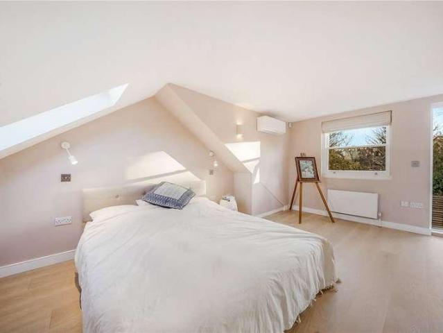 House for sale in Shepherd's Hill, Crouch End