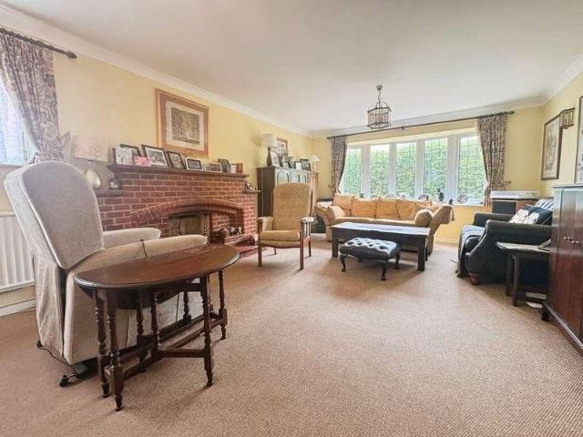House for sale in Moulsham Green, Hart