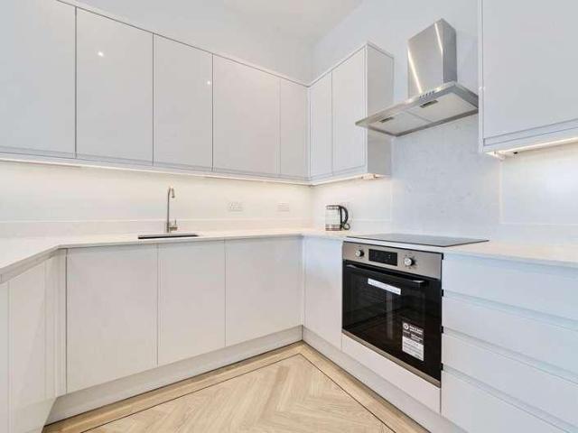 House for sale in London Borough of Barnet, Greater London
