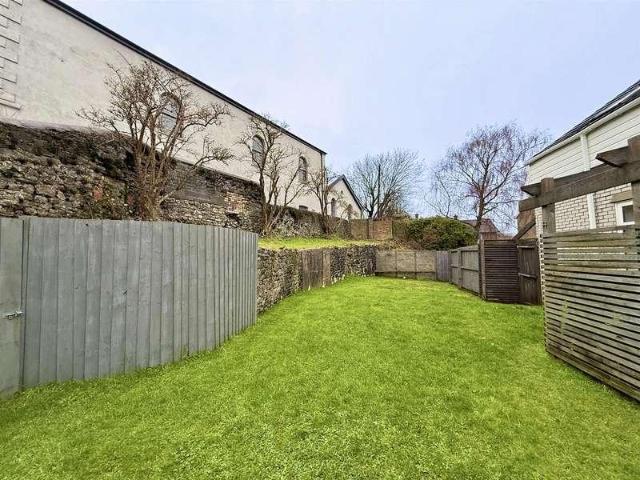 House for sale in Hirwaun
