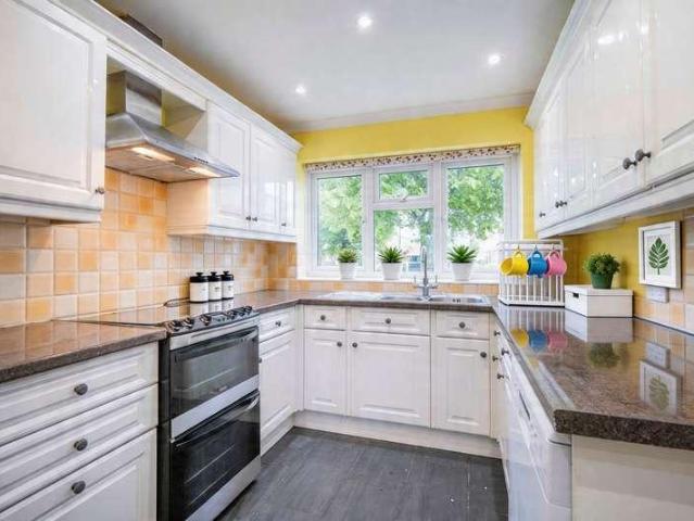 House for sale in Winnersh