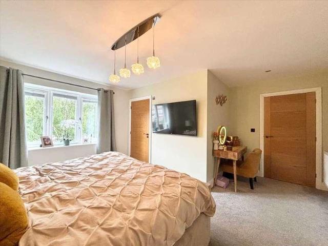 House for sale in Berry Hill, Potters Corner