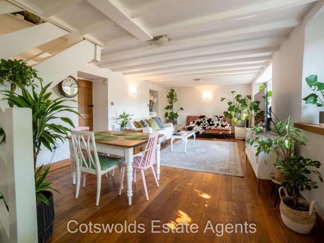 House for sale in Pamington, Gloucestershire