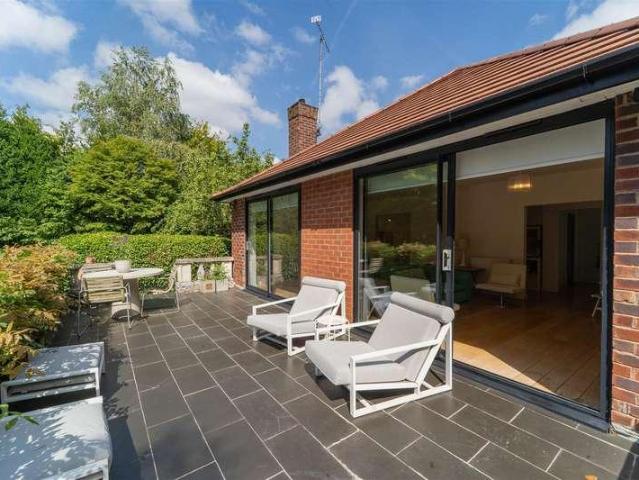 House for sale in Gorse Hill, Trafford Park