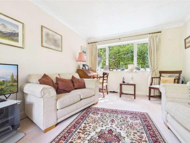 House for sale in Burghfield Common, West Berkshire