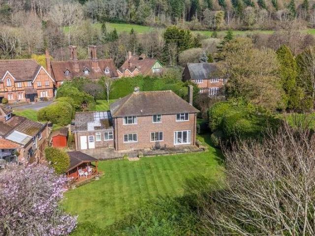 House for sale in Albury, Westborough