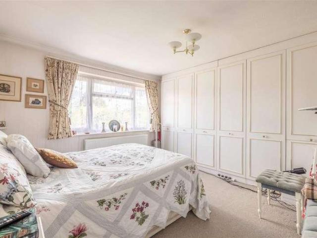 House for sale in Windsor, Southlea