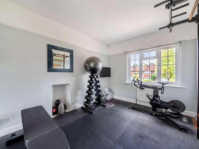 House for sale in Horsell, Woking
