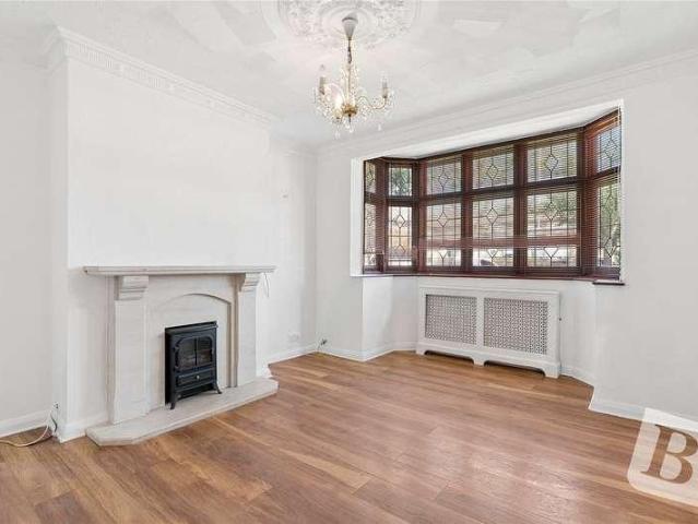 House for sale in Upminster Bridge, Greater London