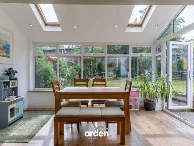 House for sale in Bromsgrove, Worcestershire