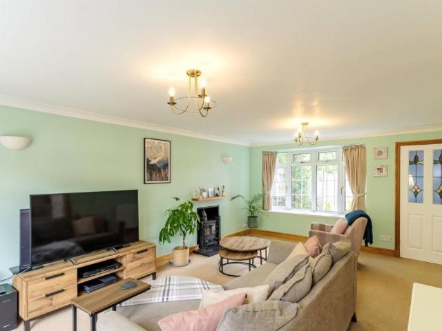 House for sale in Barton In Fabis, East Midlands