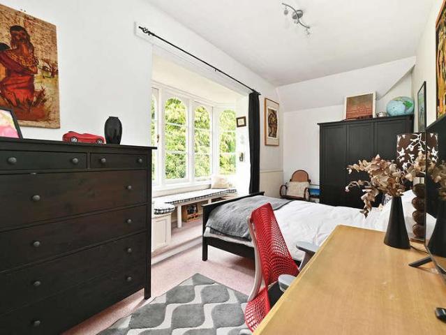 House for sale in Blackwater and Hawley, Hart