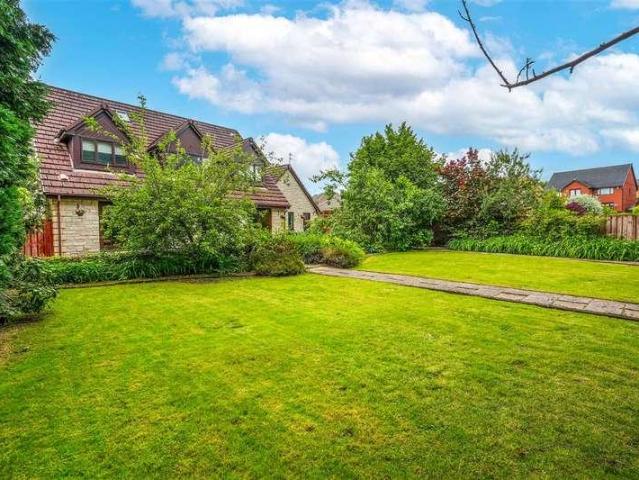 House for sale in Ravenscraig, Scotland