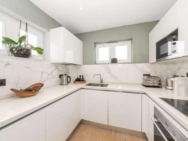 House for sale in Loughborough Junction, Greater London