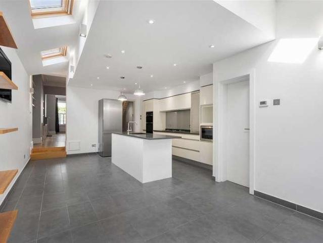 House for sale in London Borough of Hounslow, Greater London