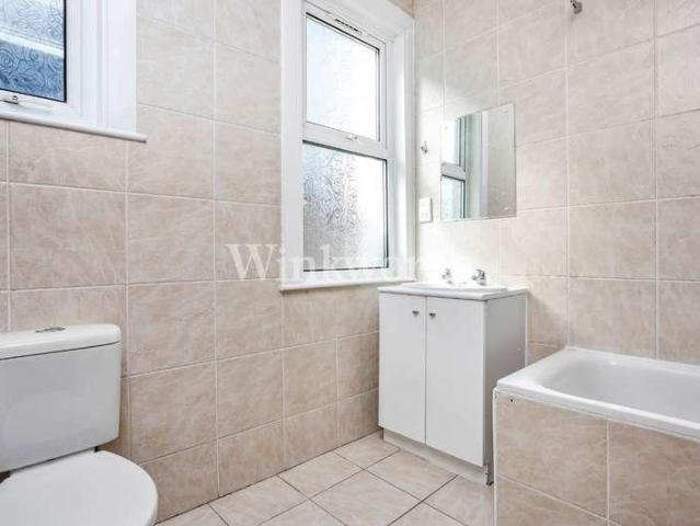 House for sale in Palmers Green, Greater London