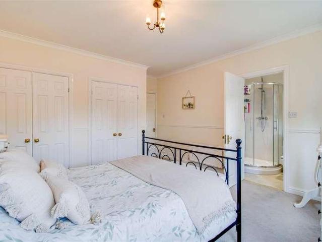 House for sale in Normanton, Warmfield