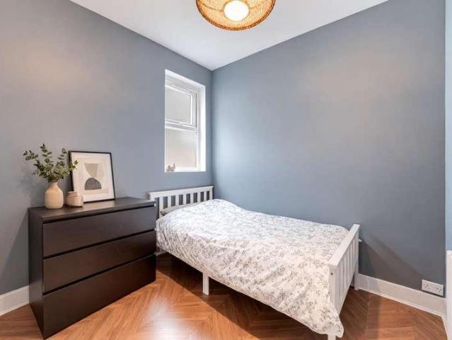 House for sale in London Borough of Ealing, Greater London