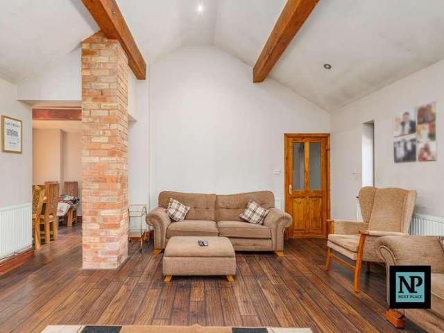 House for sale in Leyfields, Kettlebrook