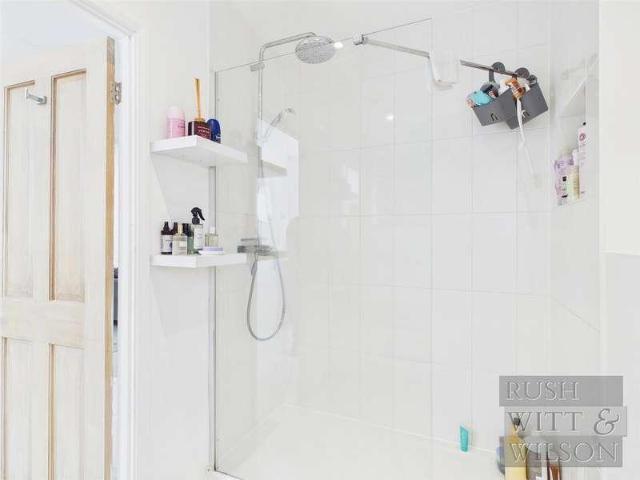 House for sale in Clive Vale, Guestling Green