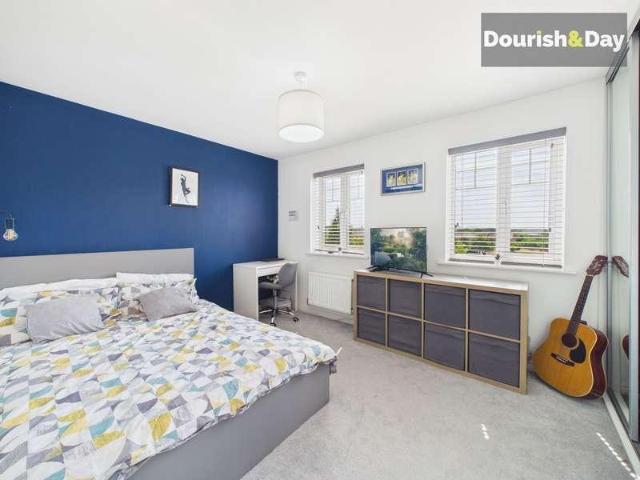 House for sale in Hixon Heath, Baswich