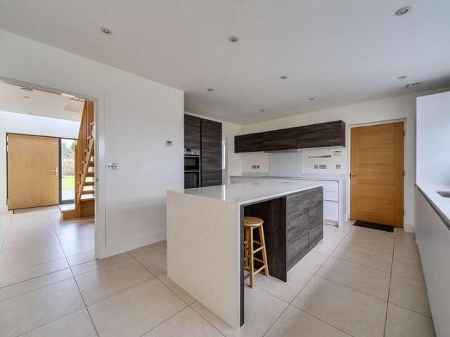 House for sale in Newcourt, Watergate