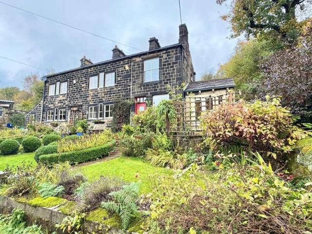 House for sale in Cross Stone, Calderdale