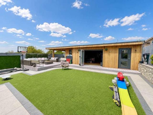 House for sale in Austin Farm, Mount Wise
