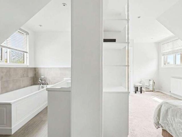House for sale in Oaklands, Fretherne