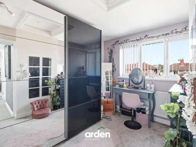 House for sale in Bromsgrove, Worcestershire