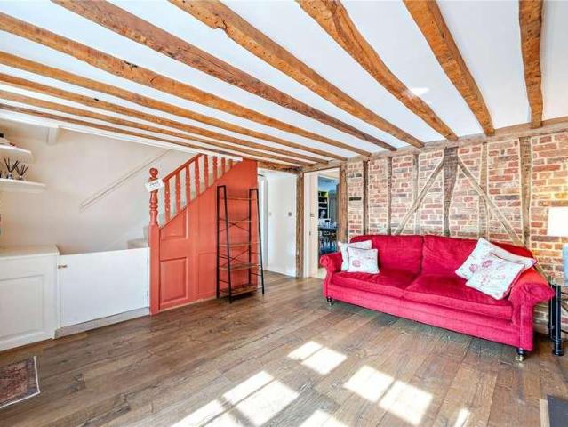 House for sale in Pachesham Park, Surrey