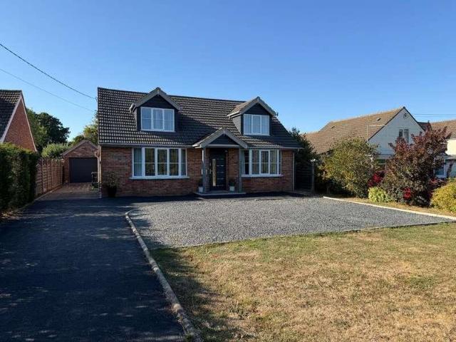 House for sale in Chipping Hill, Essex