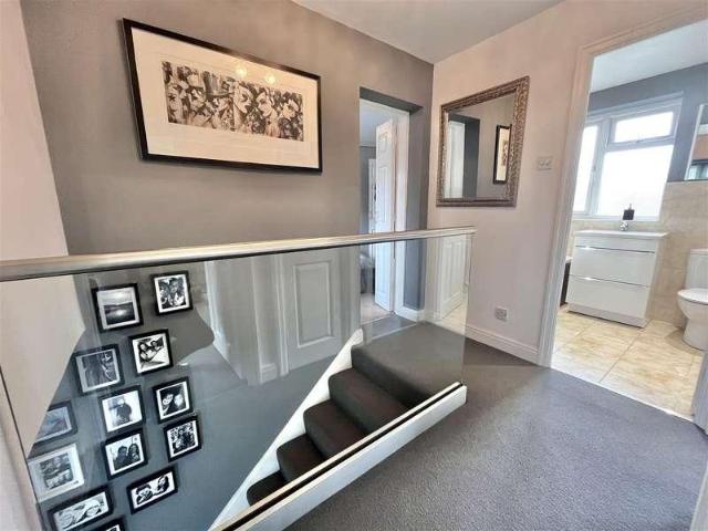 House for sale in Colshaw Farm, Wilmslow